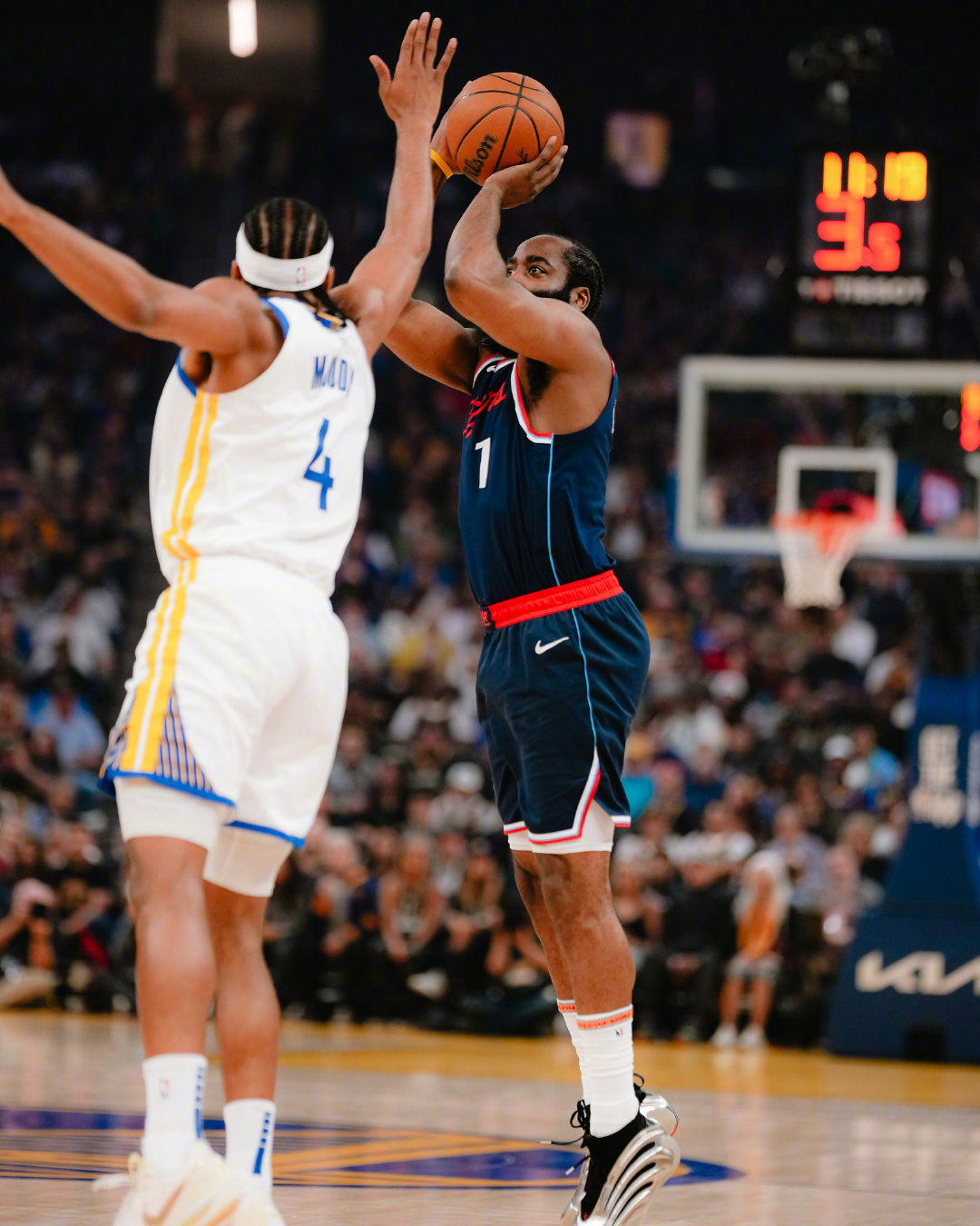 哈登回归赛场,赛事规则更新首场状态亮眼,拜仁观众沸腾!的简单介绍 哈登回归赛场,赛事规则更新首场状态亮眼,拜仁观众沸腾!的简单介绍