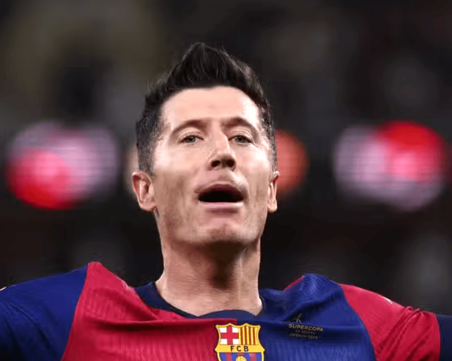 PG- 莱万多夫斯基波兰进球 